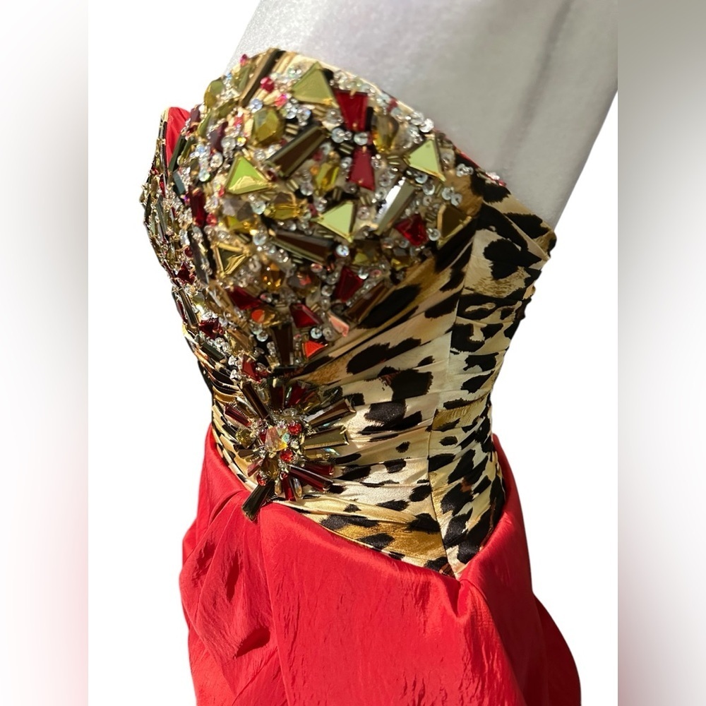 Riva designs beautiful dress Size 6 - Picture 4 of 11
